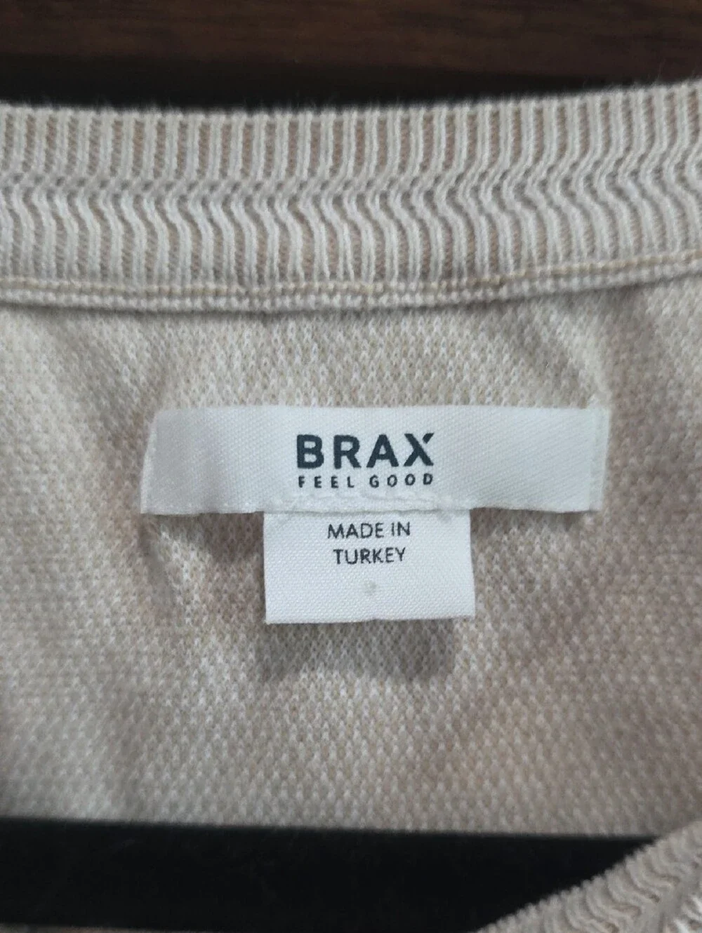 Brax Men's Crewneck Sweater in Cream with Subtle Logo